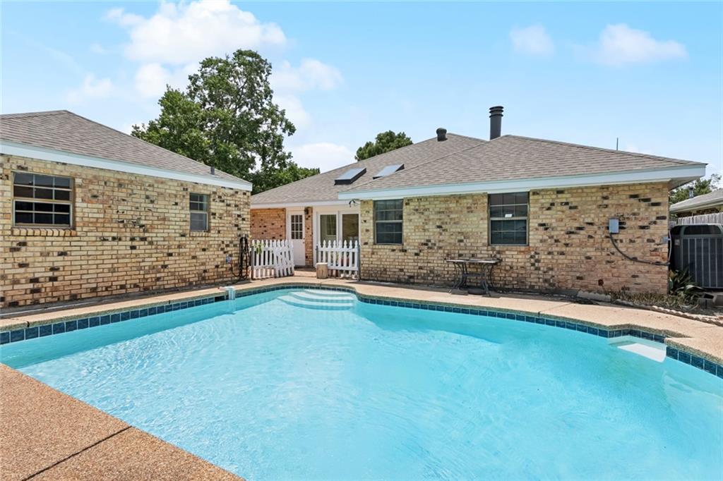 644 BROUILLY Drive