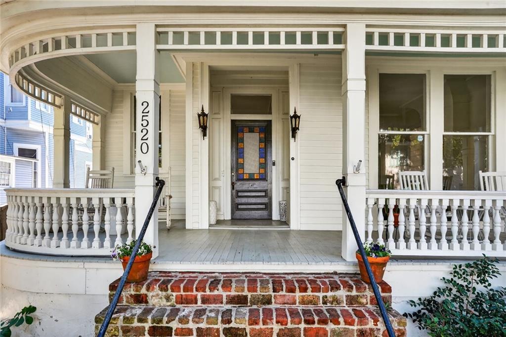 2520 MAGAZINE Street