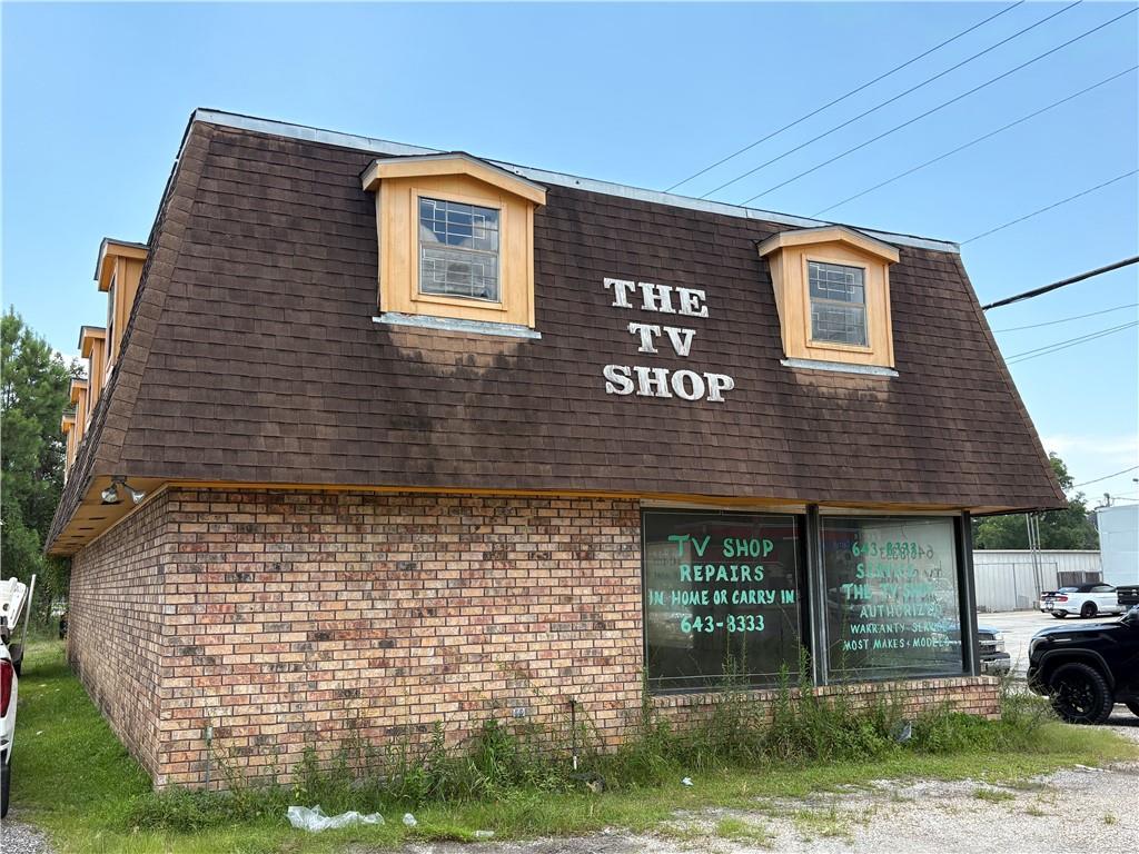 1615 W GAUSE Boulevard