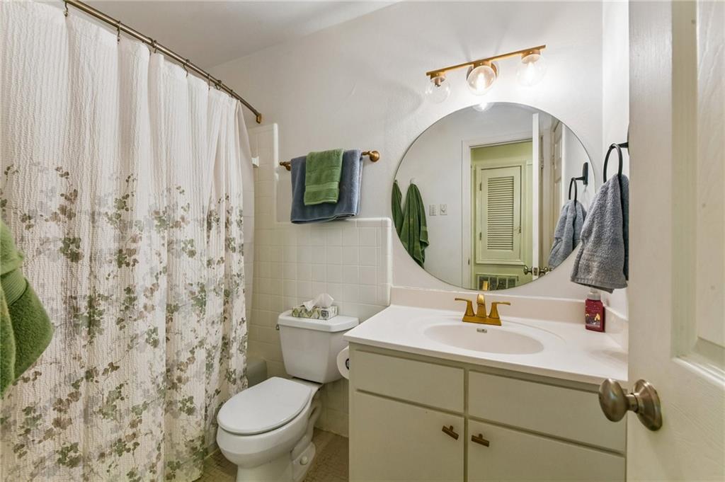 732 CHEROKEE Street 103