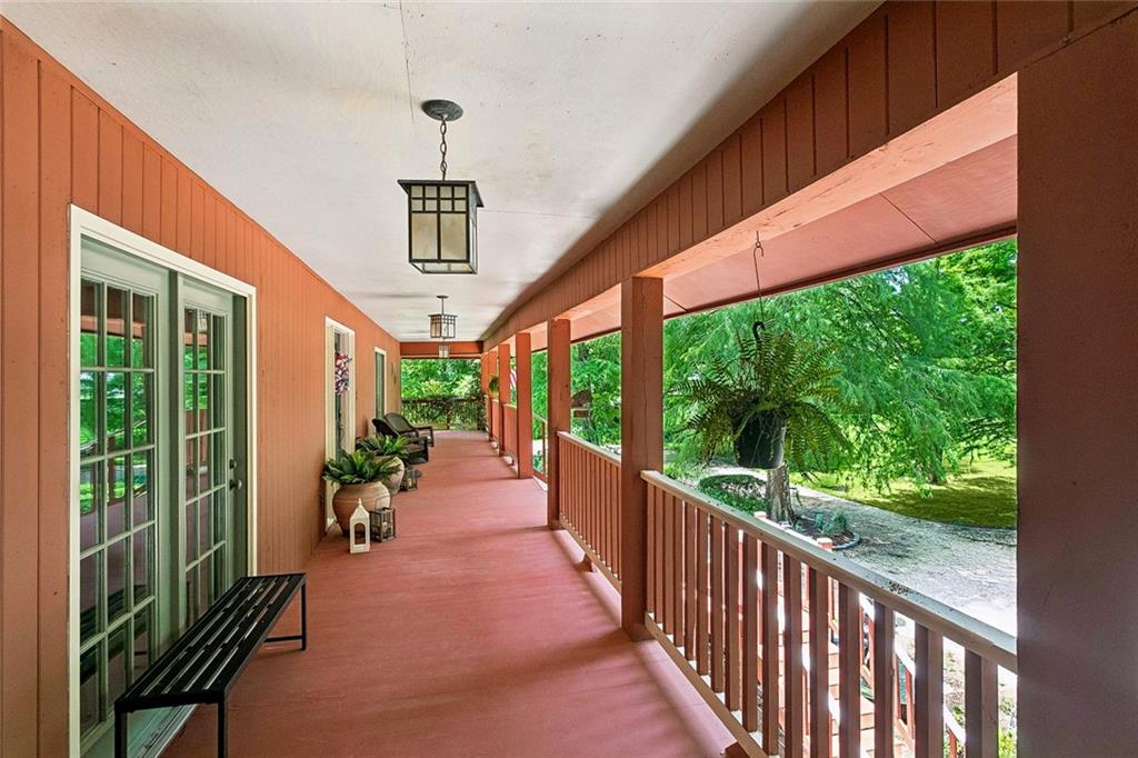 10 CYPRESS Road