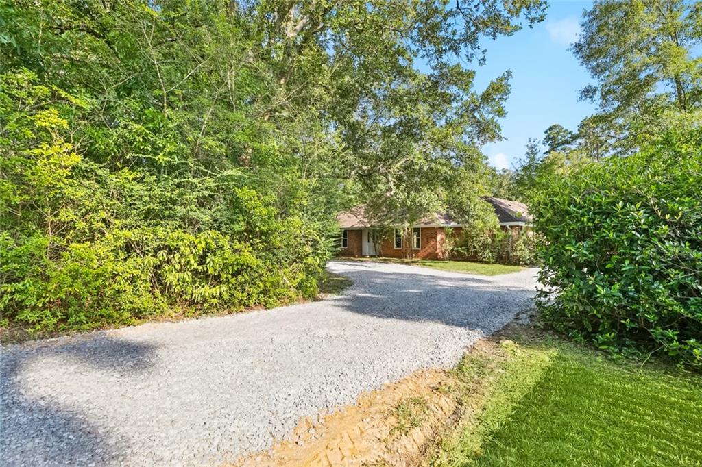 20200 NARROW Road
