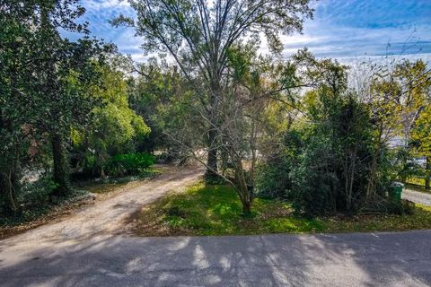 263 MIDWAY Drive River Ridge LA 70123