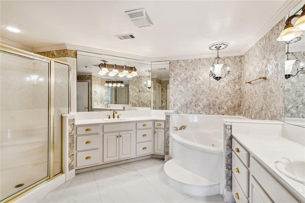 Mandeville, Louisiana 70448, United States, 3 Bedrooms Bedrooms, ,3 BathroomsBathrooms,Residential,Active,237437