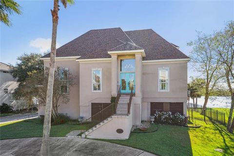1056 PENINSULA Drive Slidell LA 70460