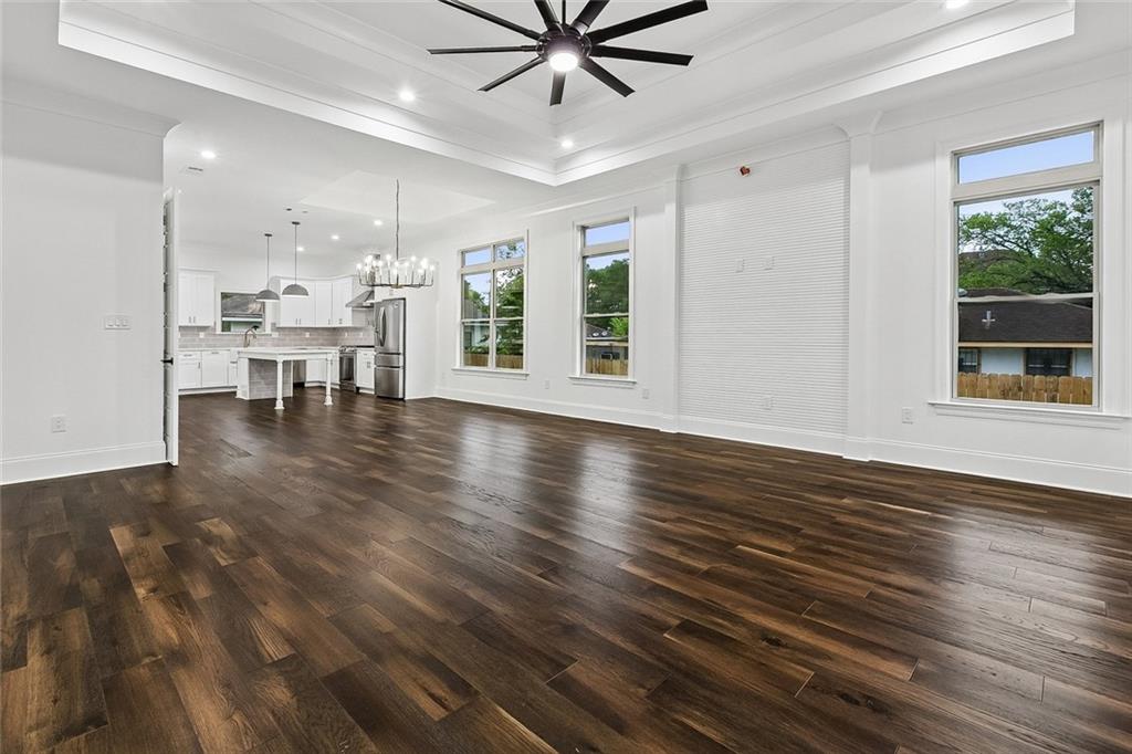 4621 STEPHEN GIRARD Avenue