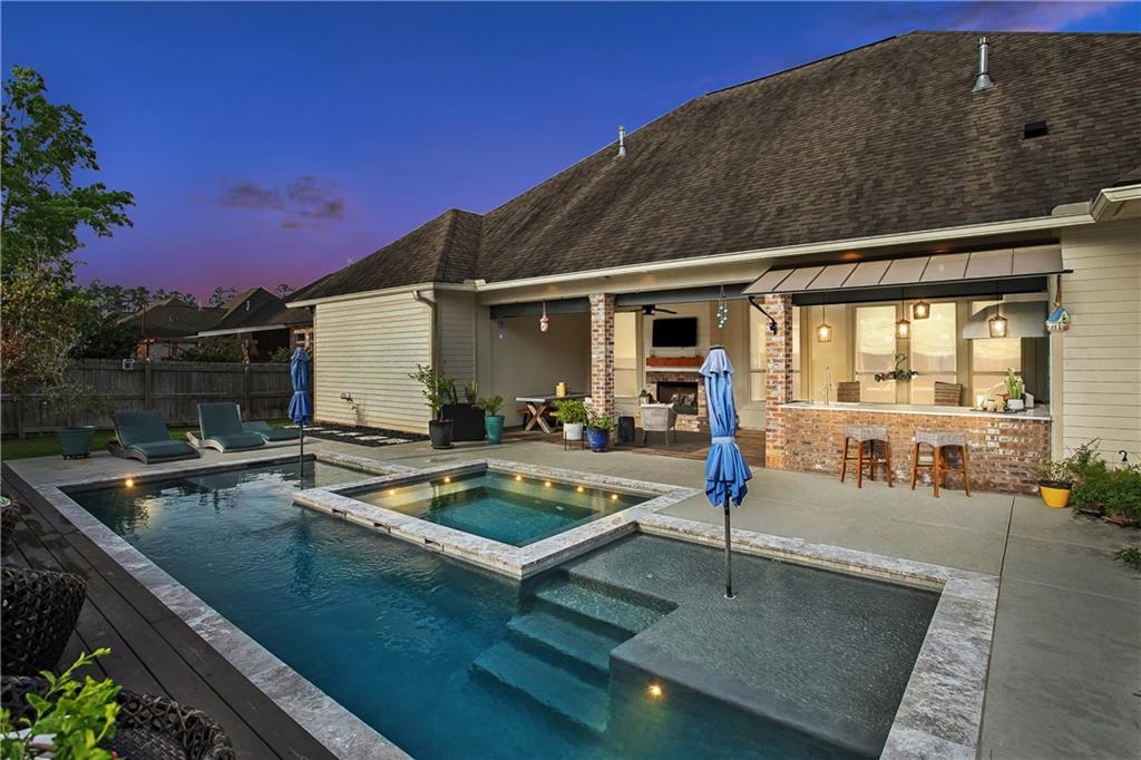 624 CHATEAU ANDELOT Drive