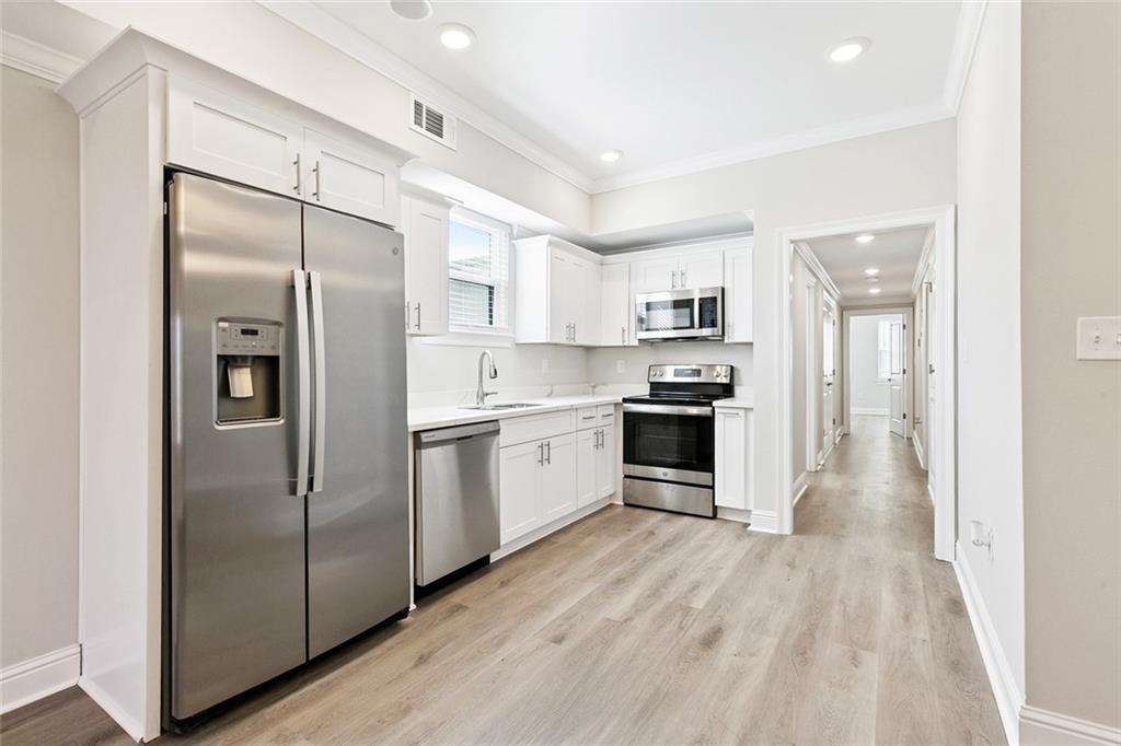 New Orleans, Louisiana 70112, United States, 3 Bedrooms Bedrooms, ,3 BathroomsBathrooms,Residential,Active,249943