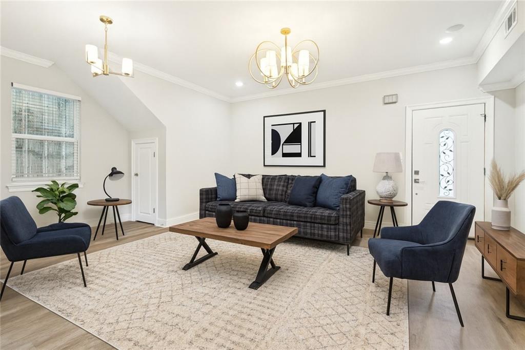 New Orleans, Louisiana 70112, United States, 3 Bedrooms Bedrooms, ,3 BathroomsBathrooms,Residential,Active,249943