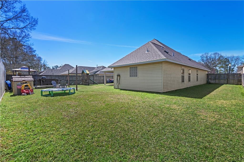 Hammond, Louisiana 70403, United States, 3 Bedrooms Bedrooms, ,2 BathroomsBathrooms,Residential,Pending,80904