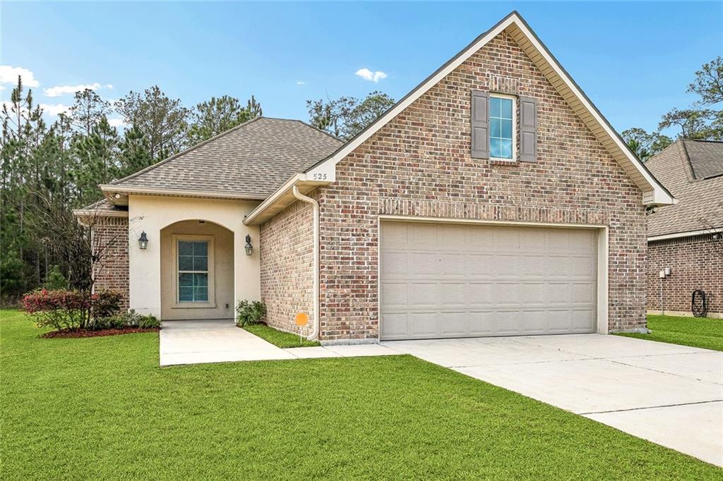 525 OAKLEY Boulevard