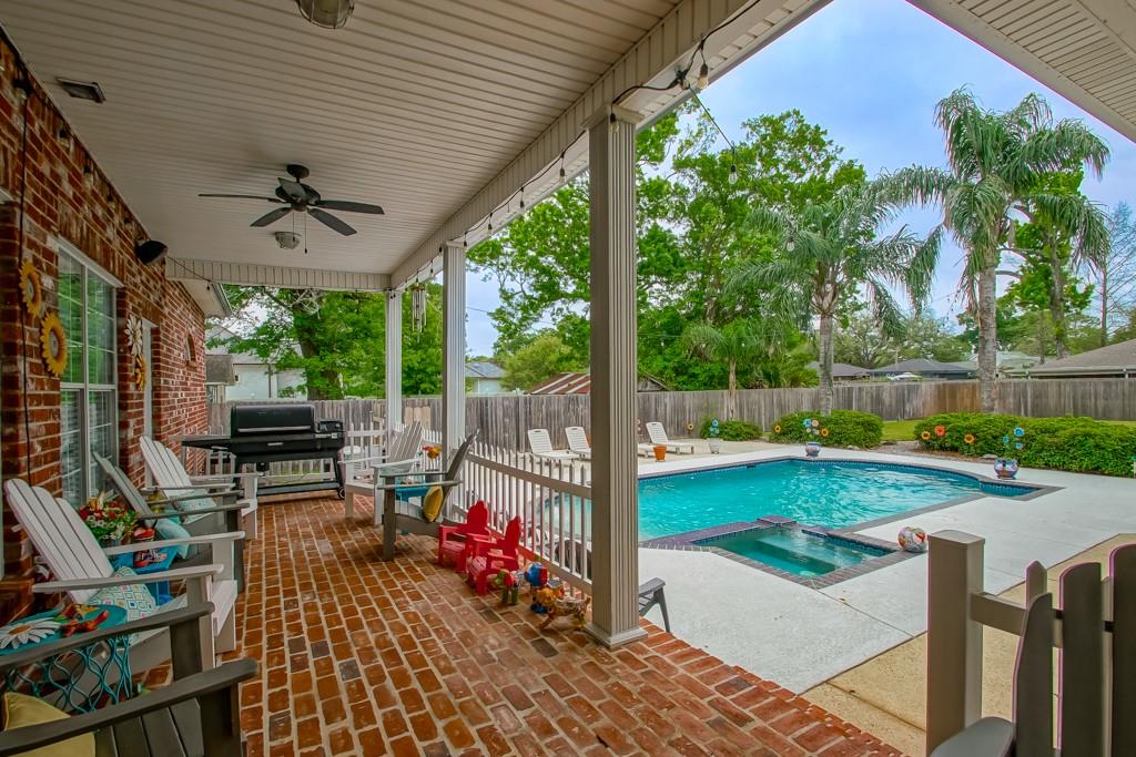285 WALTER Road