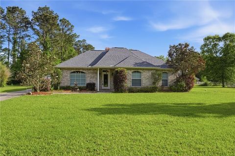 Photo of 24442 MCKINLEY Lane, Ponchatoula, LA 70454 (MLS # 2554084)