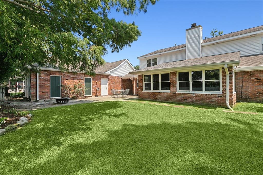Photo 26 of 27 of 29 BELLE HELENE Drive house