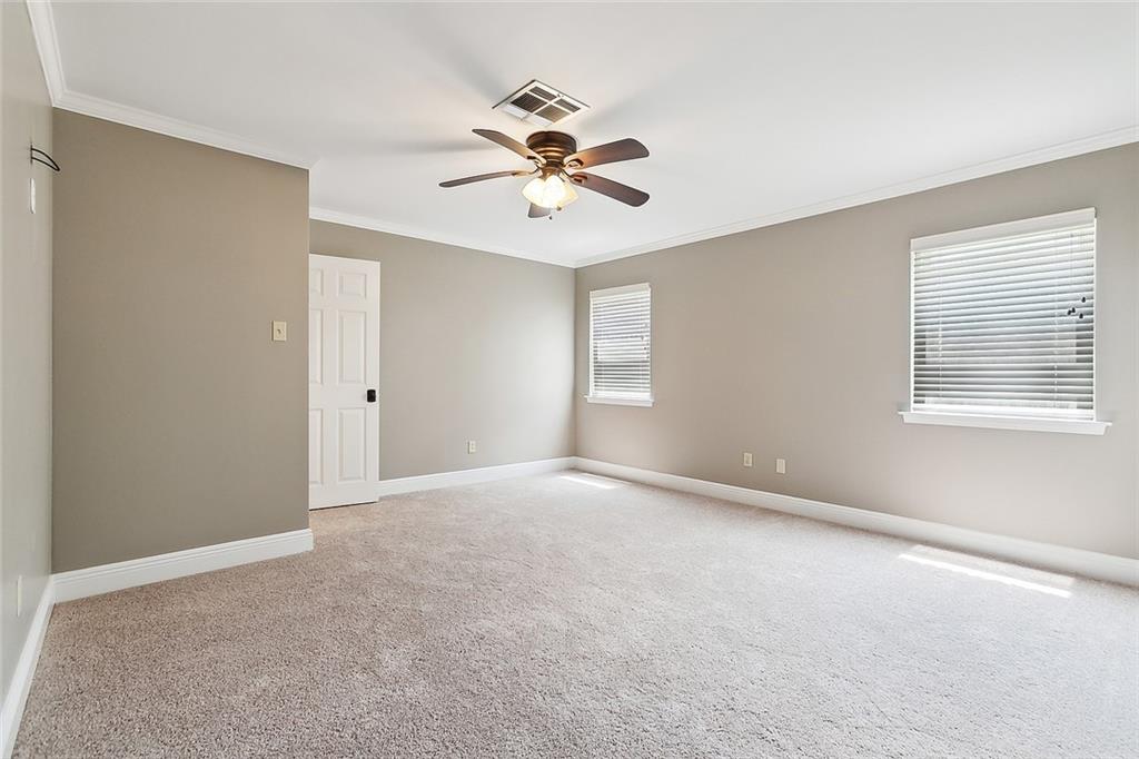 Photo 15 of 27 of 29 BELLE HELENE Drive house