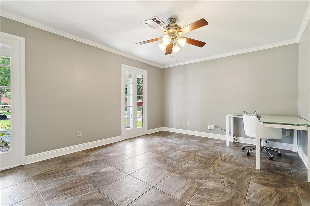 Photo 8 of 27 of 29 BELLE HELENE Drive house