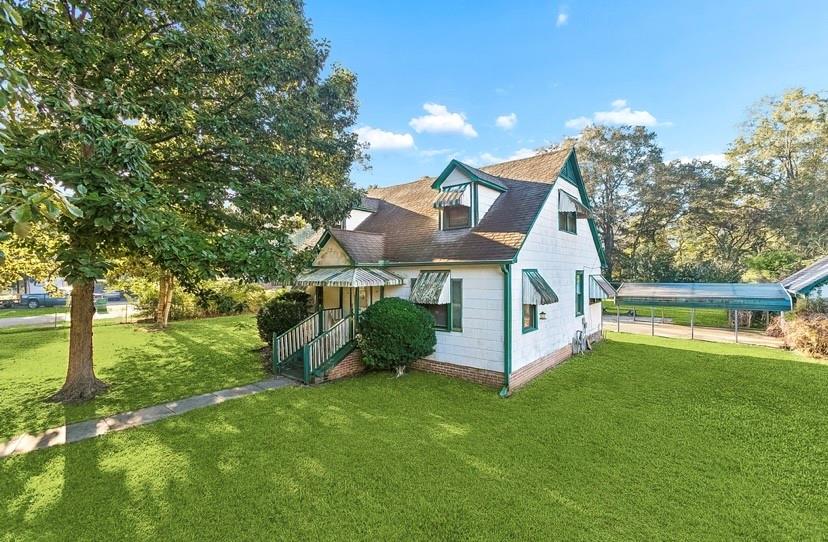 804 W 10TH Street