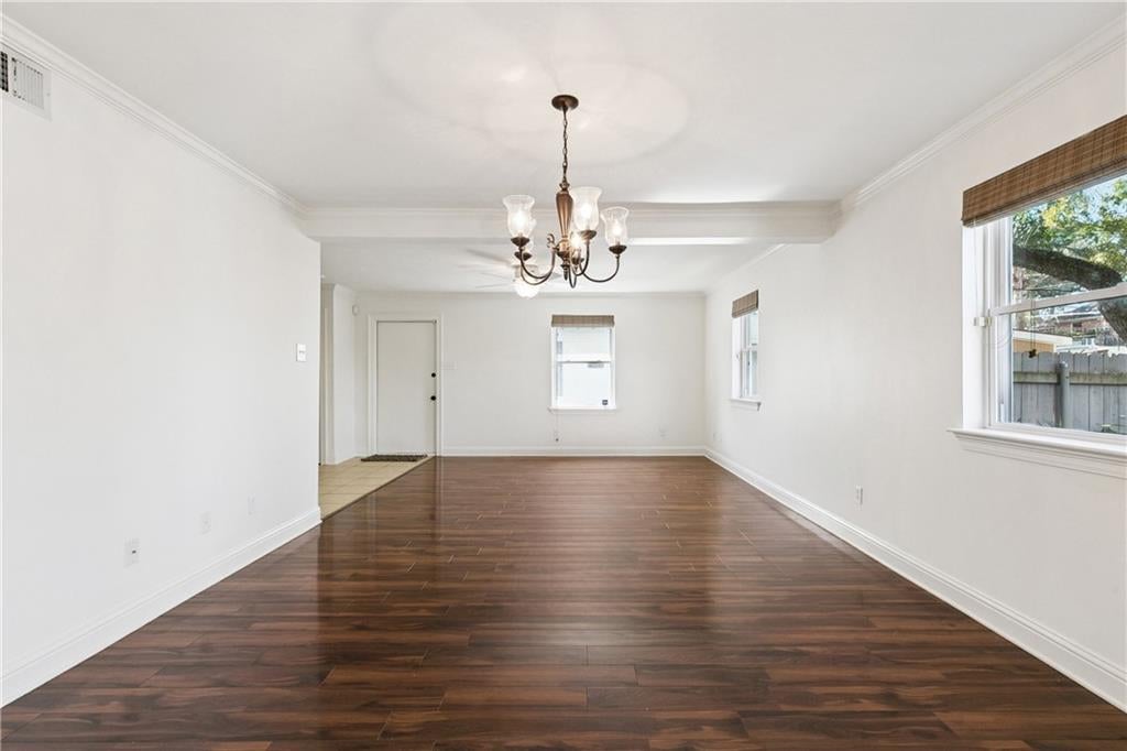 6720 ARGONNE Boulevard .