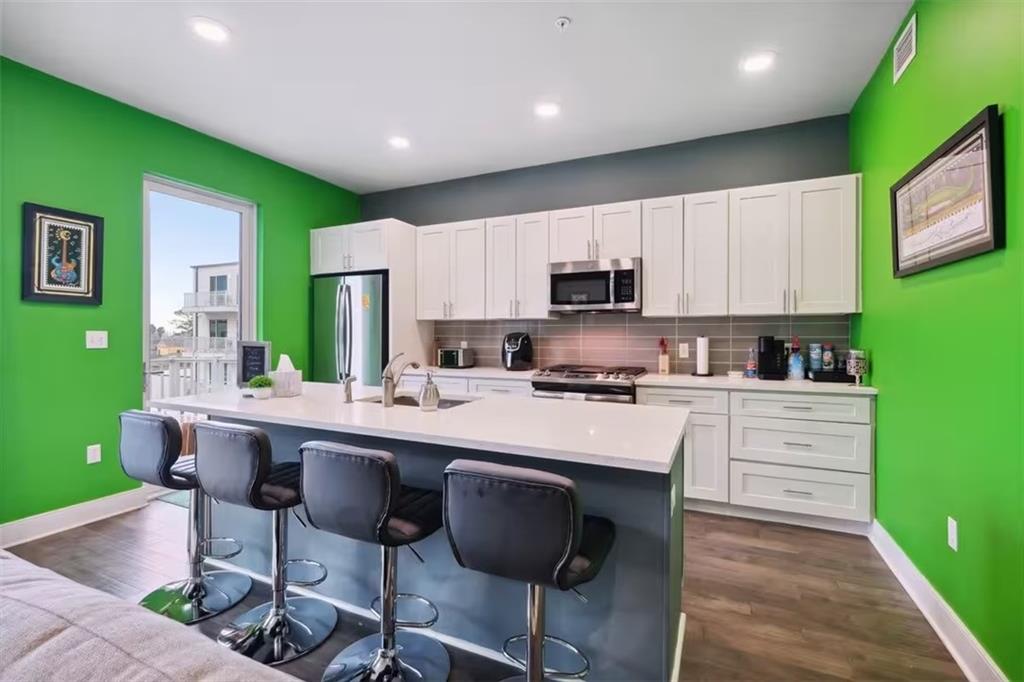 900 BARTHOLOMEW Street 420