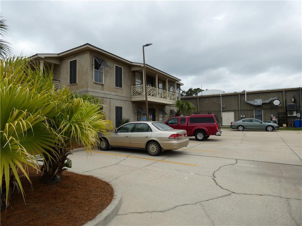 1140-1150 W CAUSEWAY APPROACH