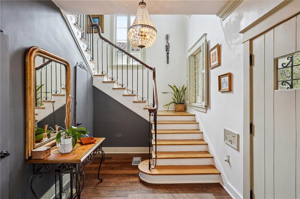 5833 FONTAINEBLEAU Drive