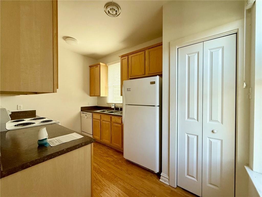 4305 ST BERNARD Avenue