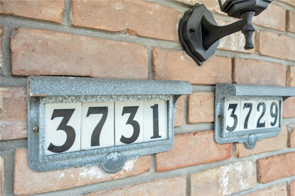 3729 31 ALTON Street