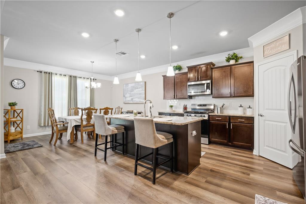 5453 IRIS HOLLOW Road