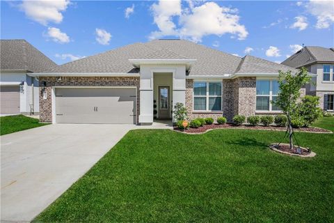 Photo of 5453 IRIS HOLLOW Road, Slidell, LA 70461 (MLS # 2552628)