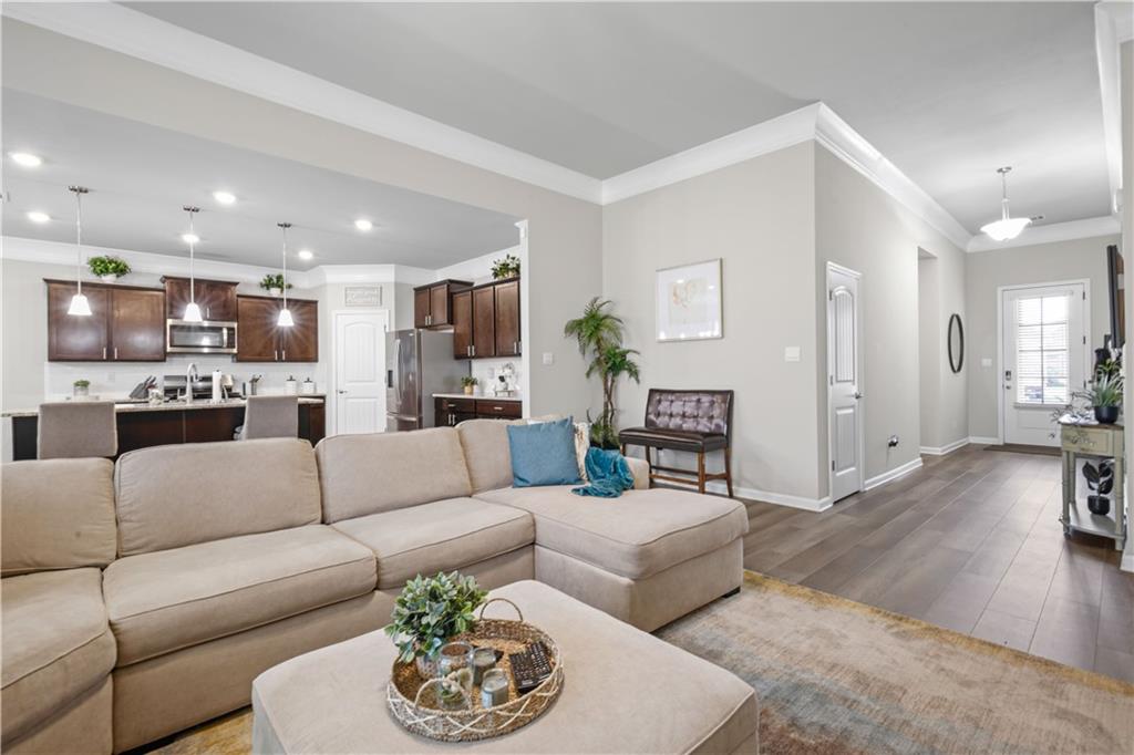 5453 IRIS HOLLOW Road