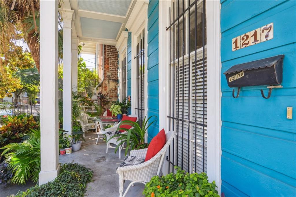 1217 19 MAGAZINE Street