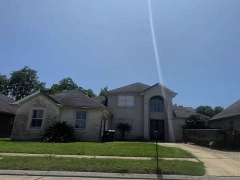 12420 CARMEL Place New Orleans LA 70128