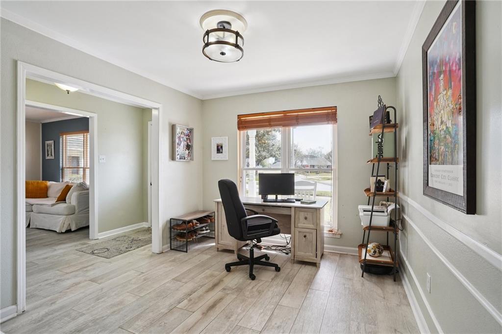 1304 KATHLEEN Avenue