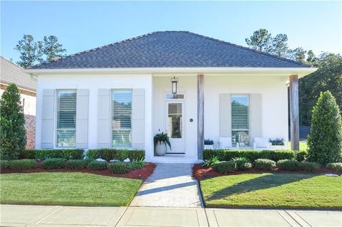 904 RUE CHAMONIX Covington LA 70433