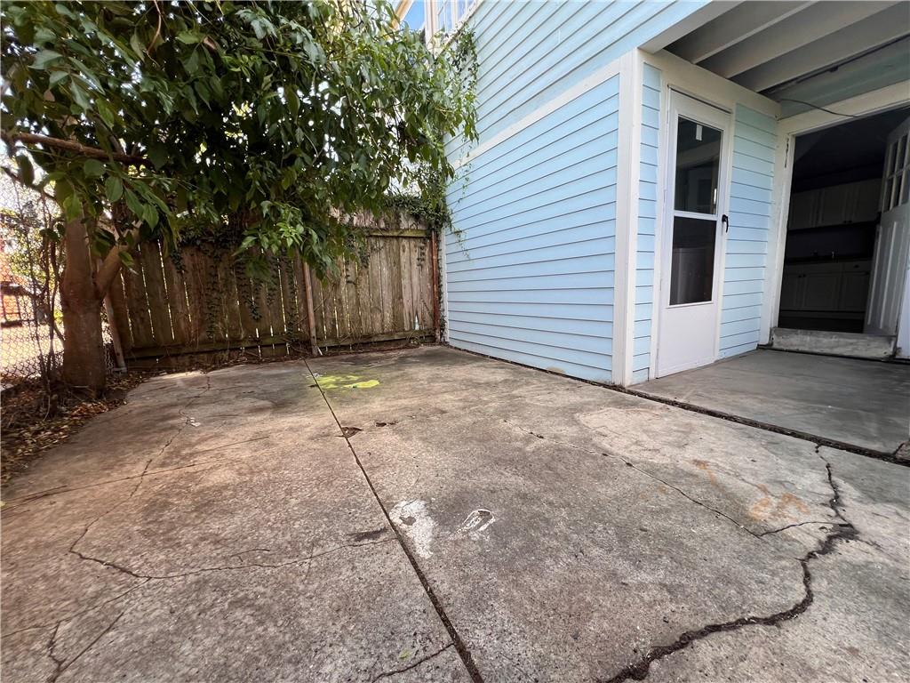 New Orleans, Louisiana 70119, United States, 2 Bedrooms Bedrooms, ,1 BathroomBathrooms,Residential,Active,41946