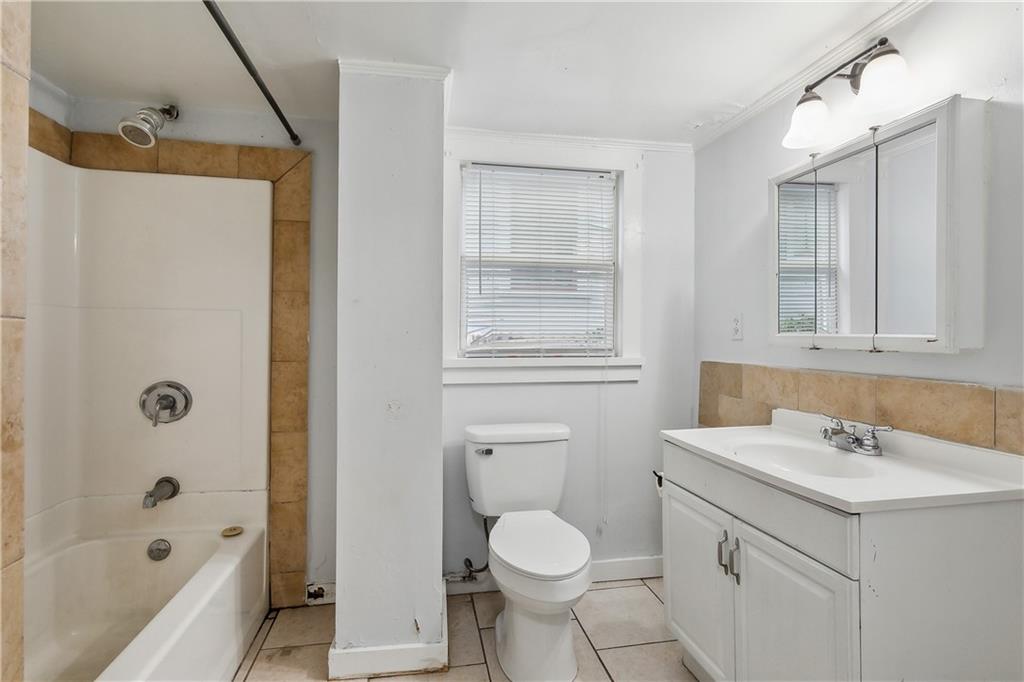 New Orleans, Louisiana 70119, United States, 2 Bedrooms Bedrooms, ,1 BathroomBathrooms,Residential,Active,41946