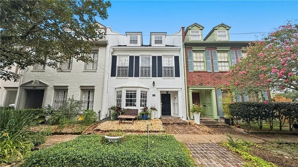 1212 ALINE ST, NEW ORLEANS, LA 70115 - Image ae3ebd72ba31f6a61c6fe2e24f6b51b2/527632015