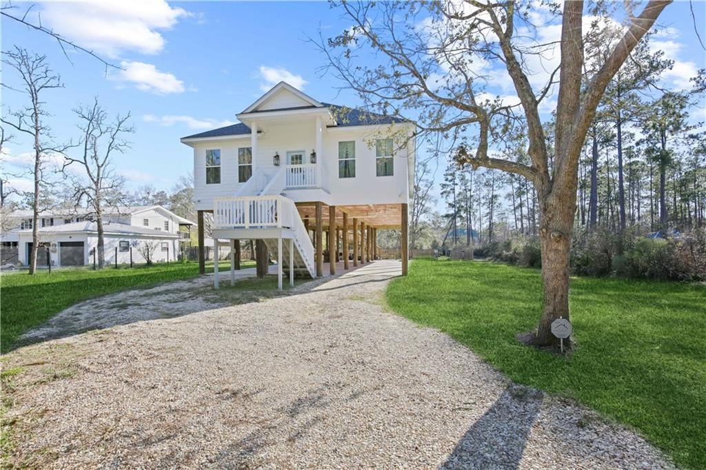 27082 LUCILLE Drive