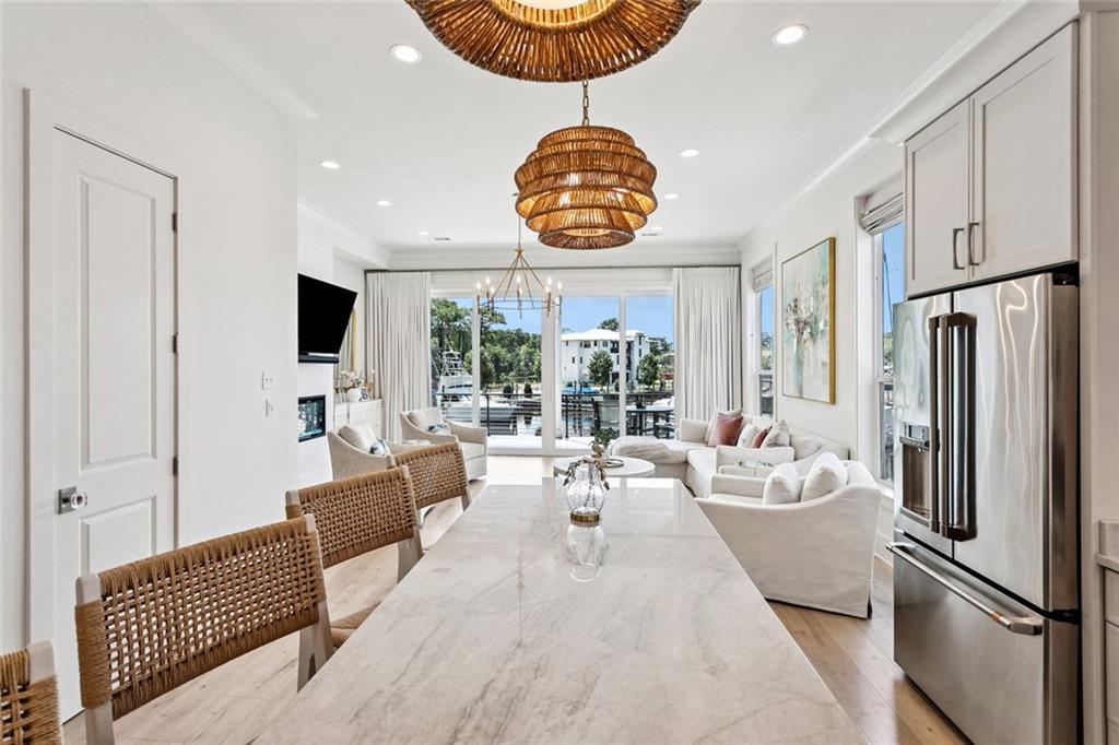 Mandeville, Louisiana 70471, United States, 3 Bedrooms Bedrooms, ,3 BathroomsBathrooms,Residential,Active,180828