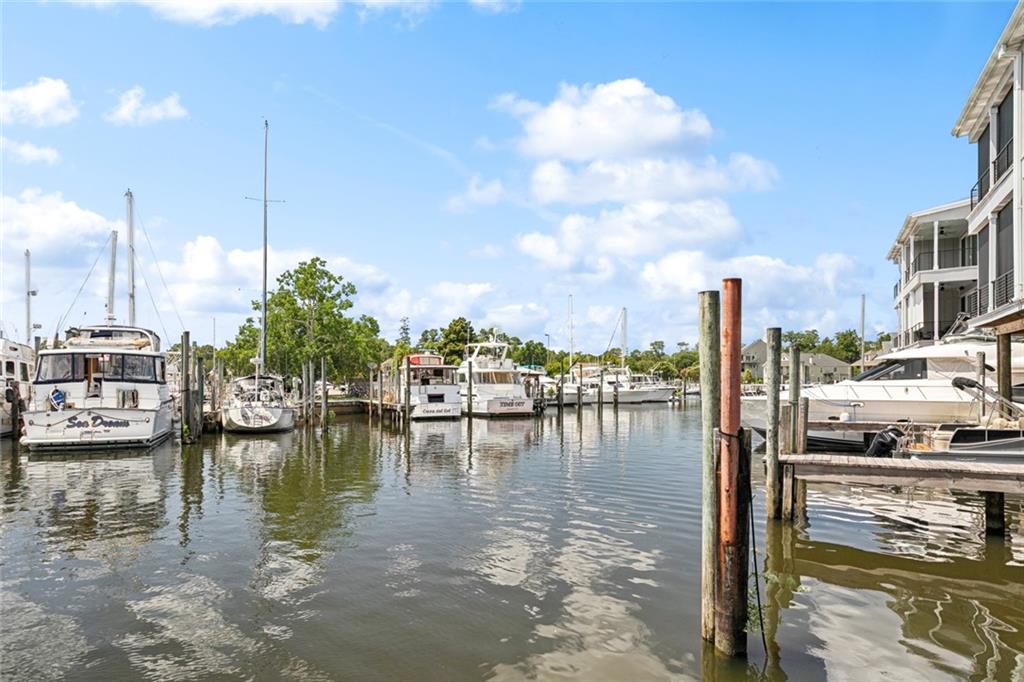 Mandeville, Louisiana 70471, United States, 3 Bedrooms Bedrooms, ,3 BathroomsBathrooms,Residential,Active,180828