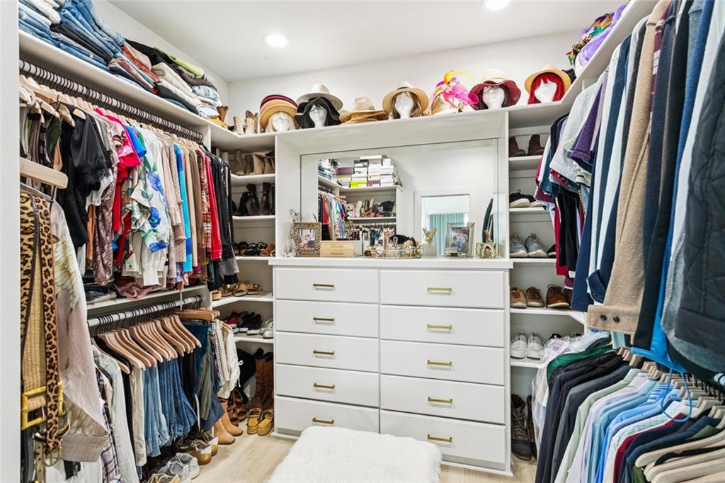 Mandeville, Louisiana 70471, United States, 3 Bedrooms Bedrooms, ,3 BathroomsBathrooms,Residential,Active,180828