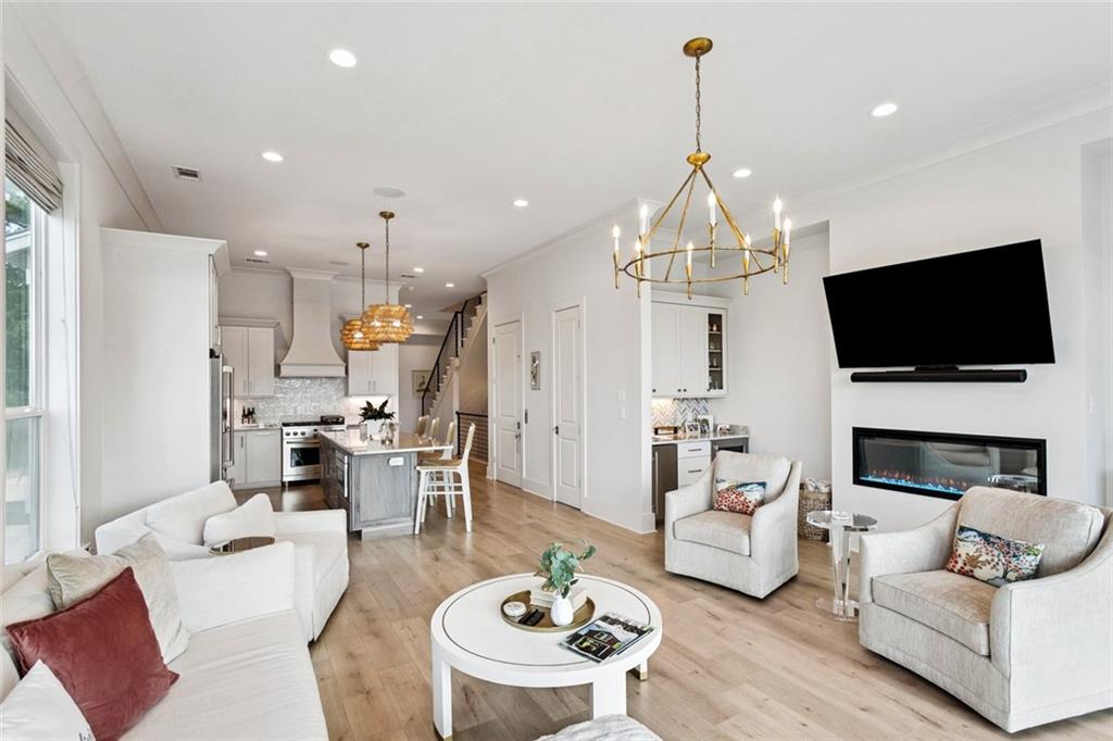 Mandeville, Louisiana 70471, United States, 3 Bedrooms Bedrooms, ,3 BathroomsBathrooms,Residential,Active,180828