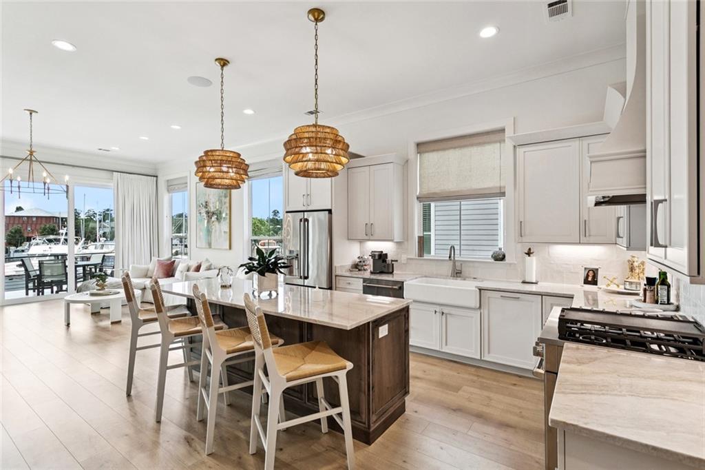 Mandeville, Louisiana 70471, United States, 3 Bedrooms Bedrooms, ,3 BathroomsBathrooms,Residential,Active,180828