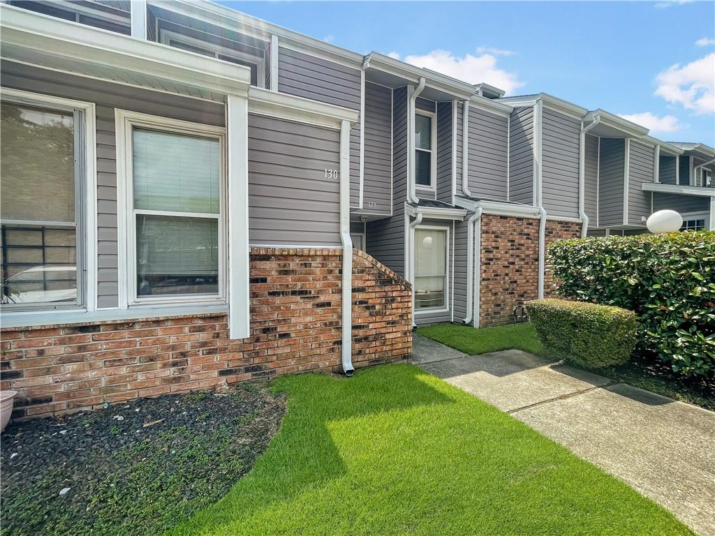 View Kenner, LA 70065 condo