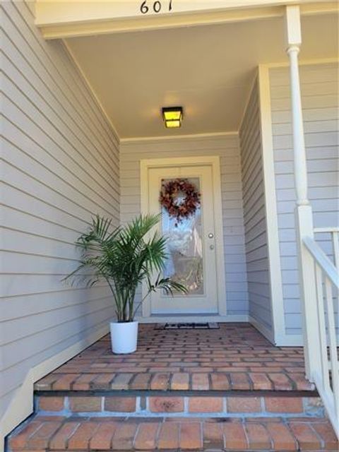 601 AUDUBON Trace 601 Jefferson LA 70121