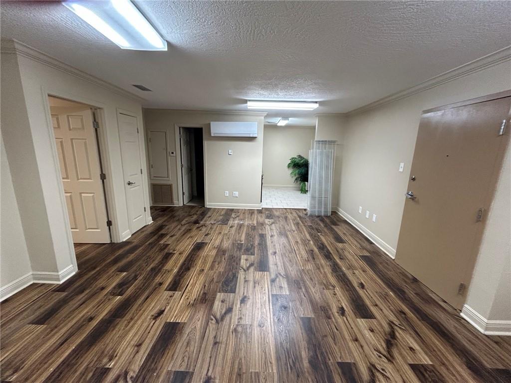 3108 CLEARY Avenue 201