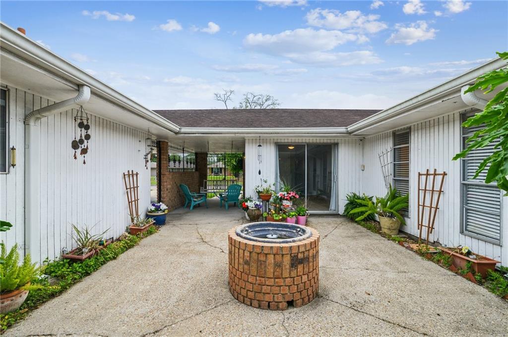 1929 CAROL SUE Avenue