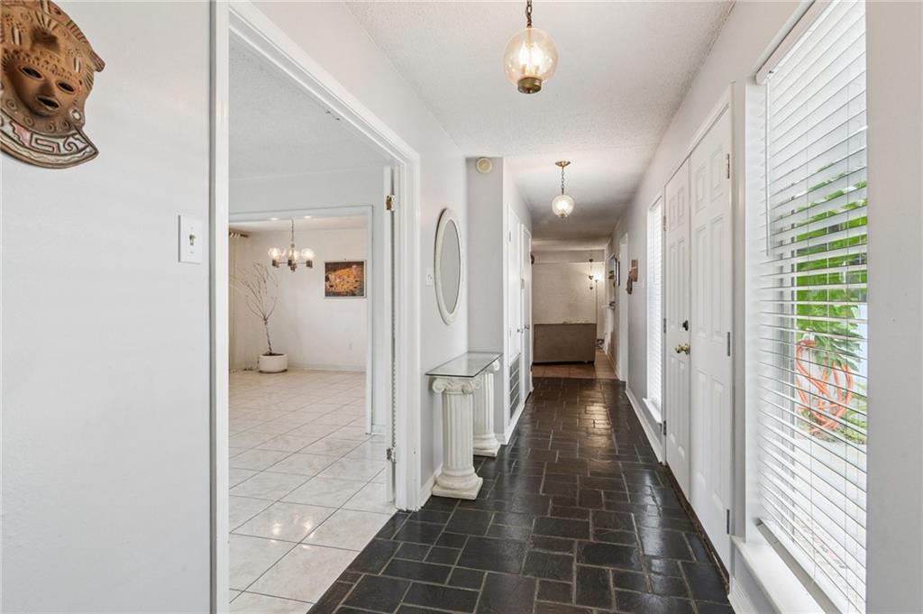 1929 CAROL SUE Avenue