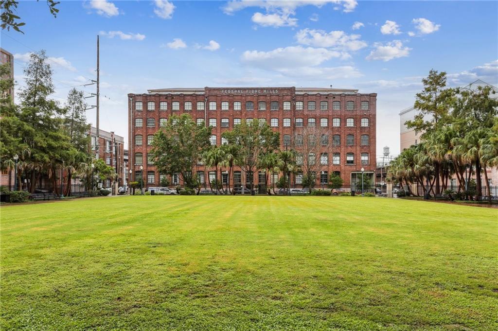 1107 S PETERS Street 508