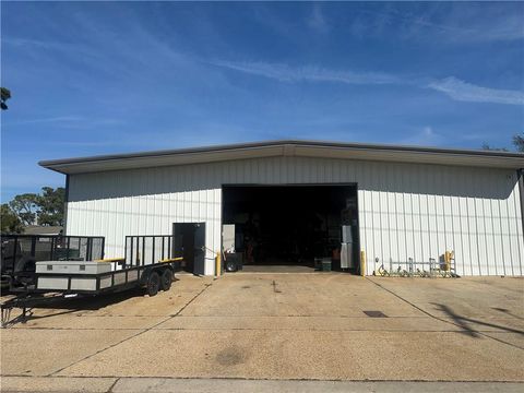 1107 MILTON Street Gretna LA 70053